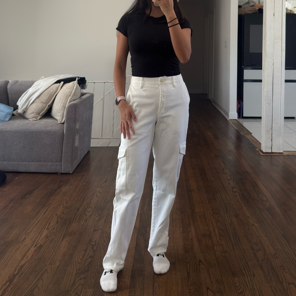 Aritzia Cream Straight Leg Jeans